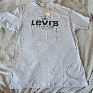 Levi’s Relaxed Fit Graphic Tee Size Large Grey Logo Shirt New with Tags
